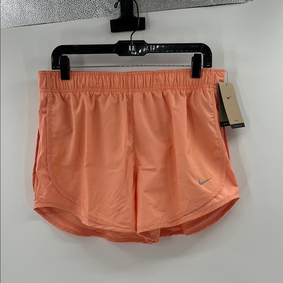 Nike Tempo Women's Mid Rise Running Shorts - Orange - Large - NWT - Picture 1 of 8